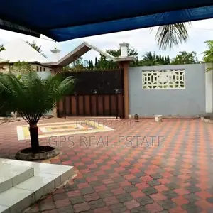 Three Bedroom House In Mbezi Makabe For Sale
