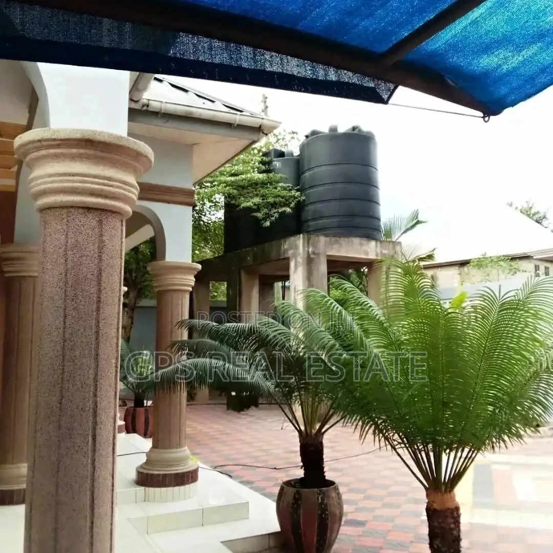 Three Bedroom House In Mbezi Makabe For Sale