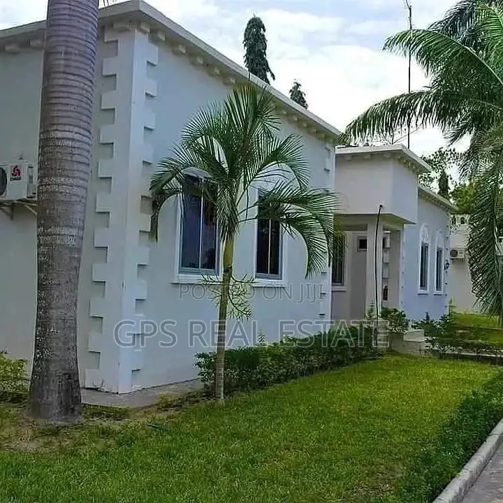 Hotel In Bagamoyo Mjini For Sale