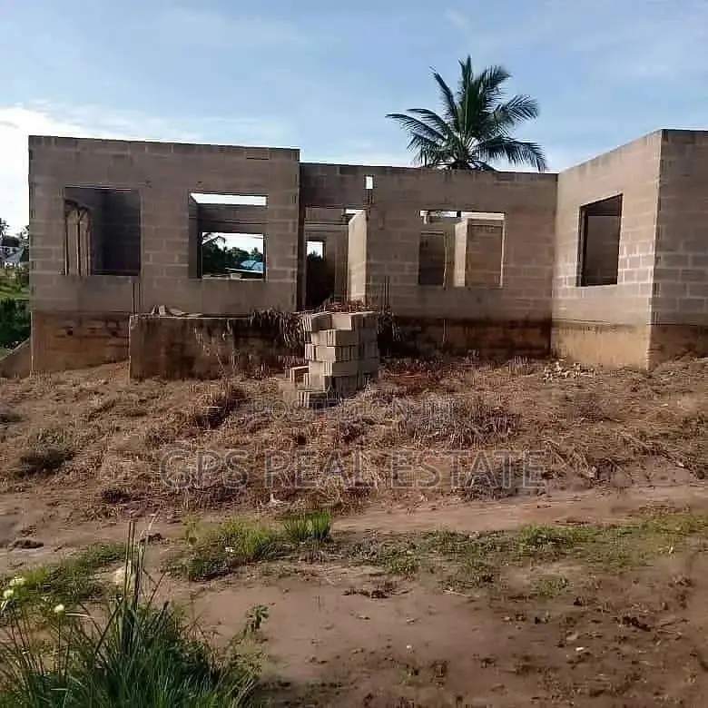 Five Bedroom House In Goba For Sale