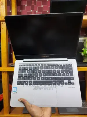 Laptop Asus ASUSPRO B9440UA 4GB Intel Core I3 SSD 256GB