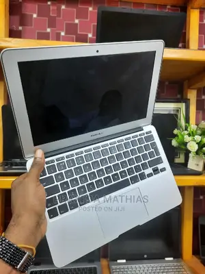 Laptop Apple MacBook Air 2012 4GB Intel Core I5 SSD 128GB