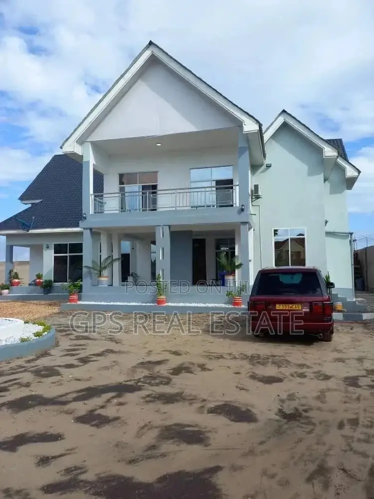 6bdrm House in Max Evarst, Kigamboni for Sale