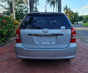Toyota Wish 2005 Silver