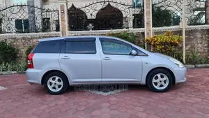 Toyota Wish 2005 Silver