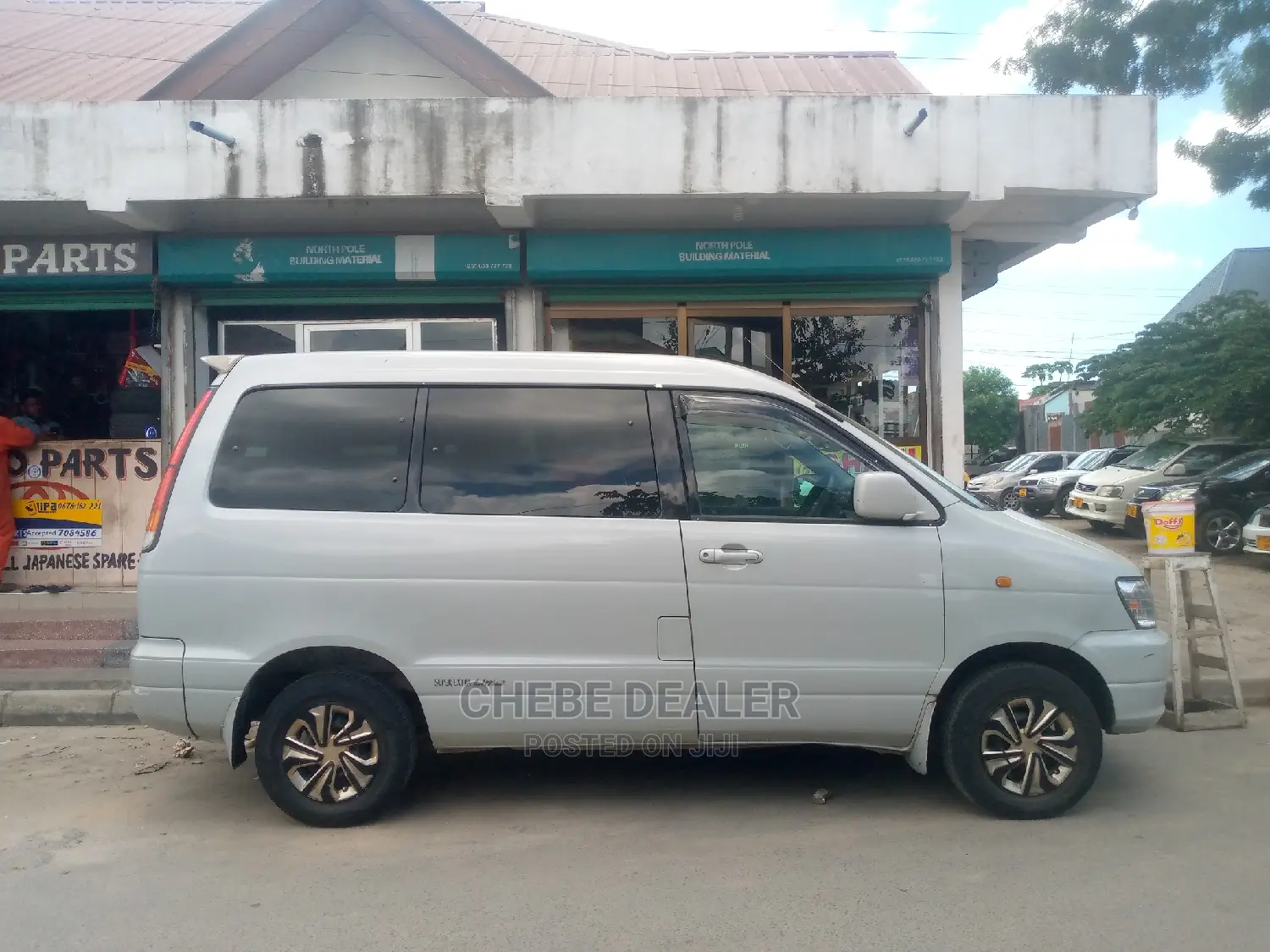 Toyota Noah 2.0 AWD (8 Seater) 2003 Off White
