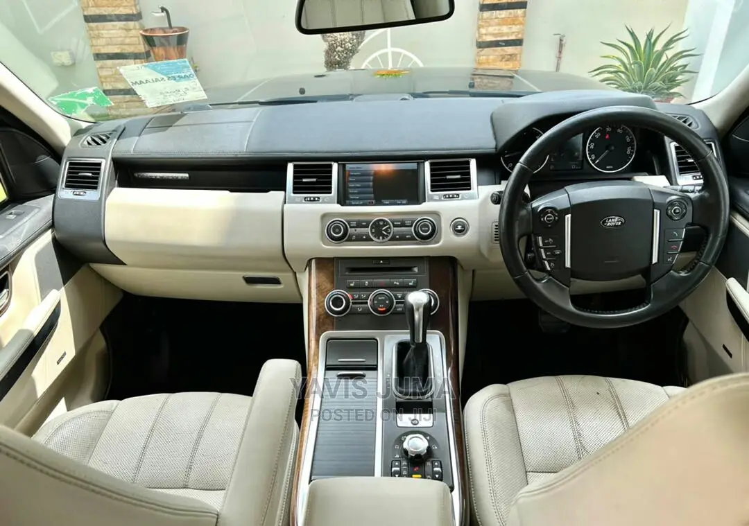 Land Rover Range Rover Sport 2011 Black
