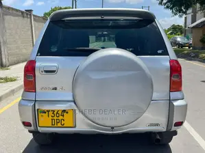 Toyota RAV4 1.8 2005 Silver