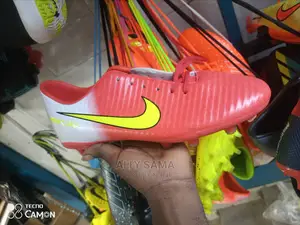 Nike Mercury