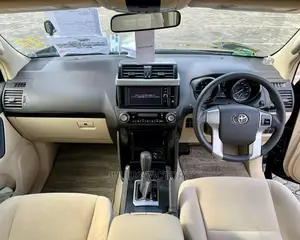 Toyota Land Cruiser Prado 2016 Black
