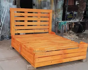 Pallett Wood Kitanda Kizuri Sana