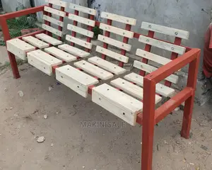 Benchi Nzuri Sana Bei Yetu Ni Poa