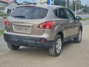 Nissan Dualis 2010 Gray