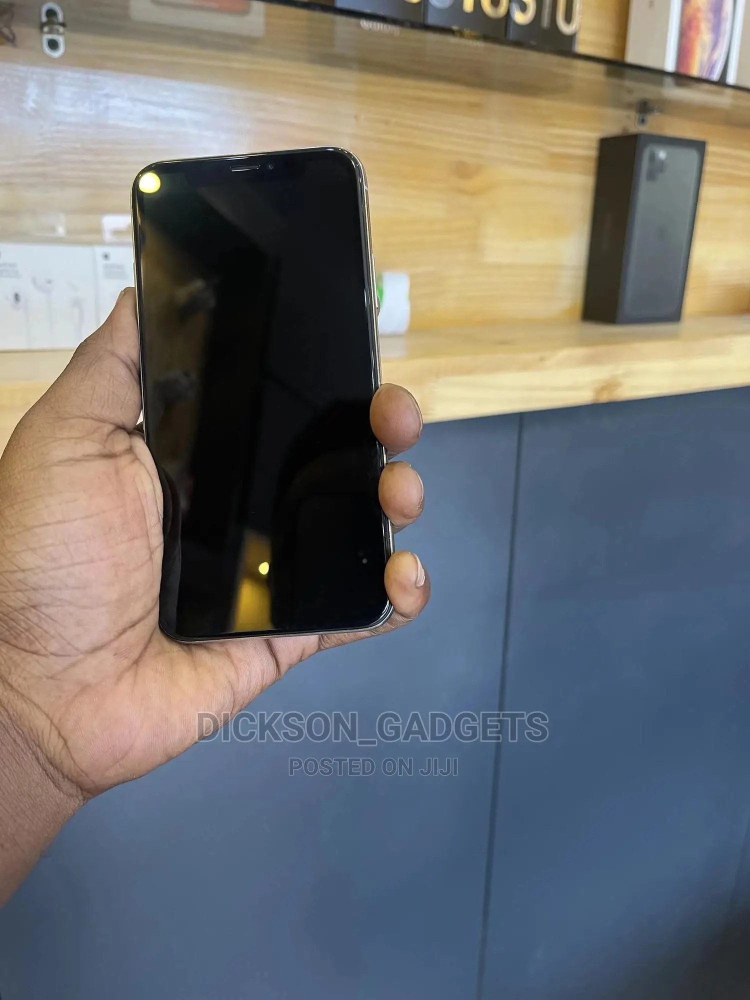 Apple iPhone X 64 GB White
