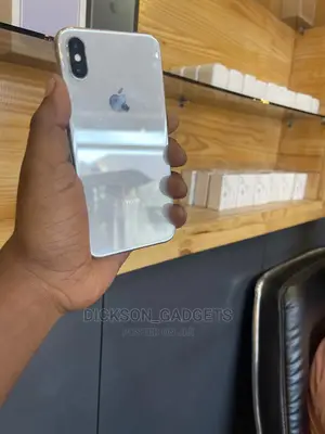 Apple iPhone X 64 GB White