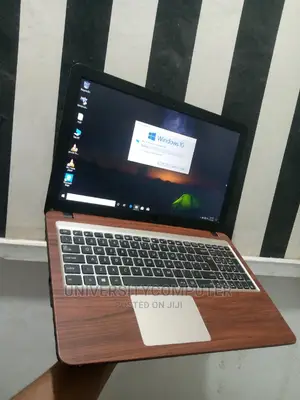 Laptop Asus A555LA 4GB Intel Pentium HDD 500GB