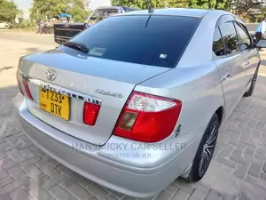 Toyota Premio 2005 Silver