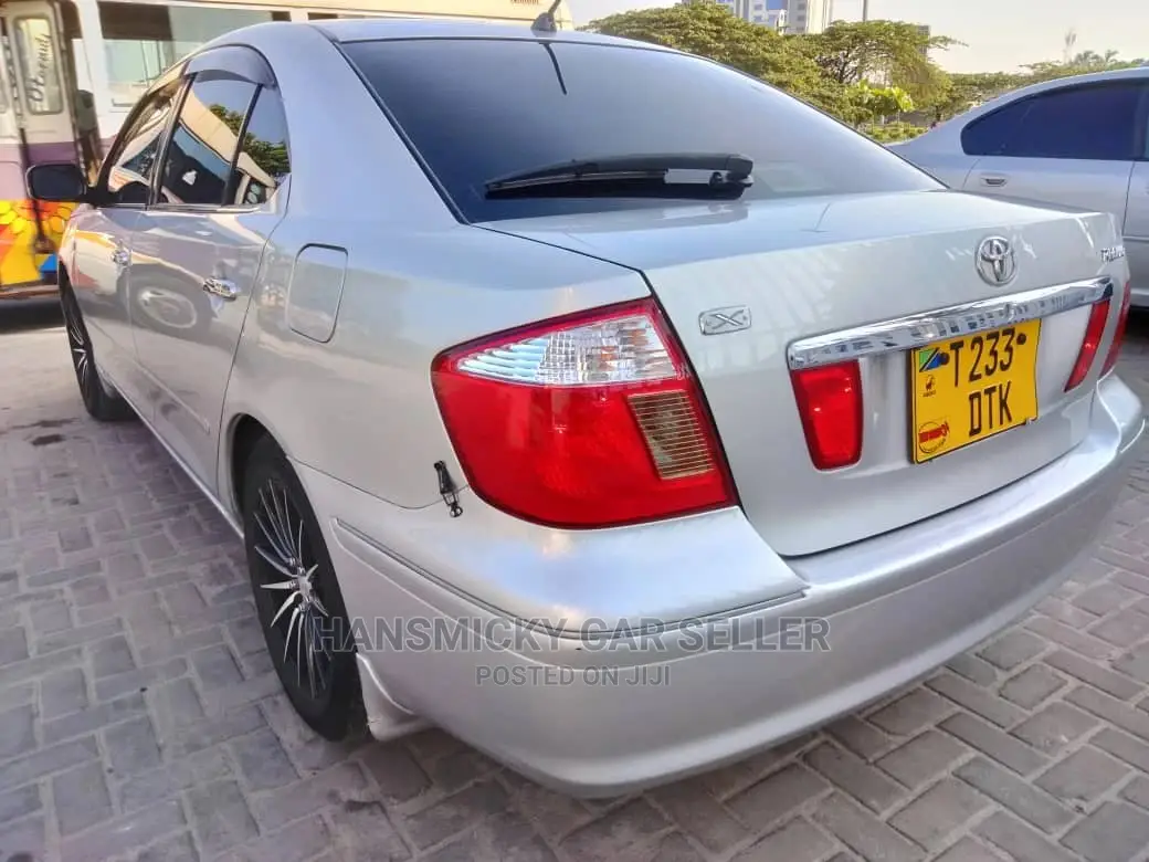Toyota Premio 2005 Silver