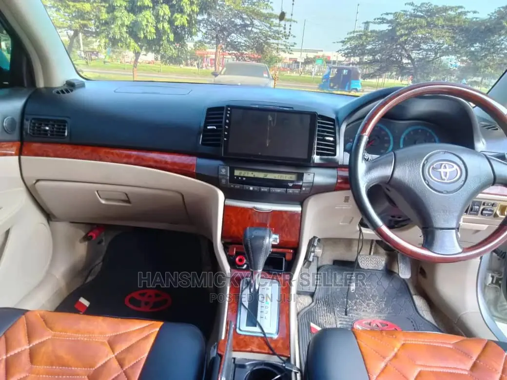 Toyota Premio 2005 Silver