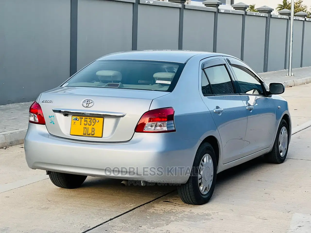 Toyota Belta 2006 Silver