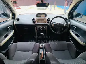 Toyota IST 2004 Silver