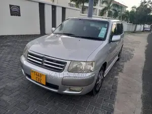 Toyota Succeed 2005 Silver