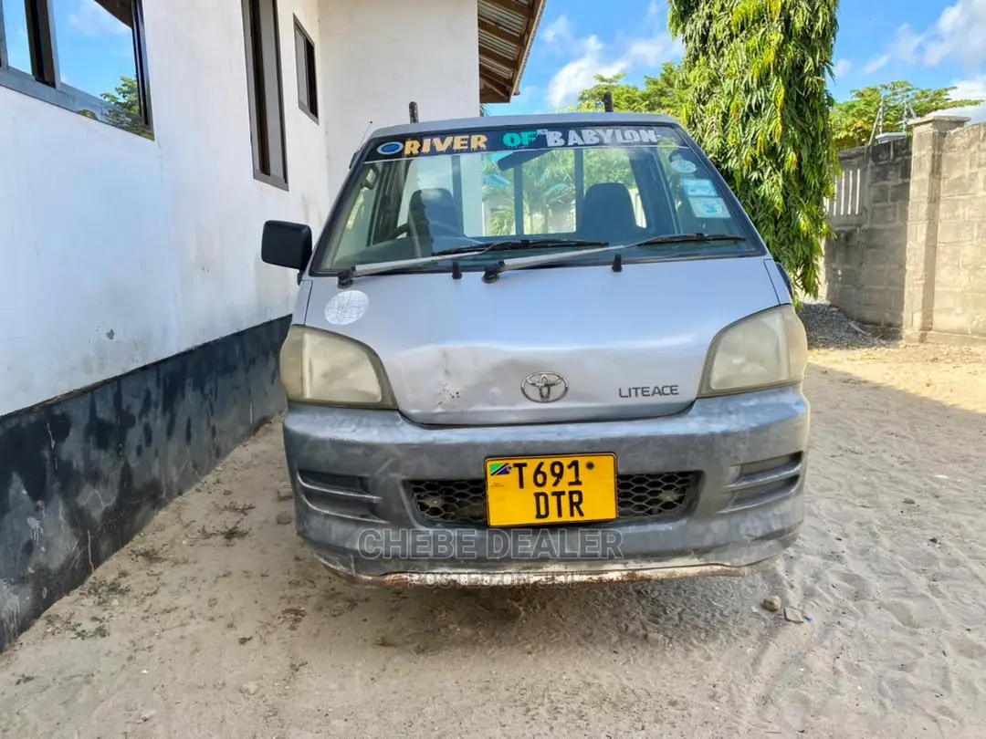 Toyota TownAce 2006 Silver