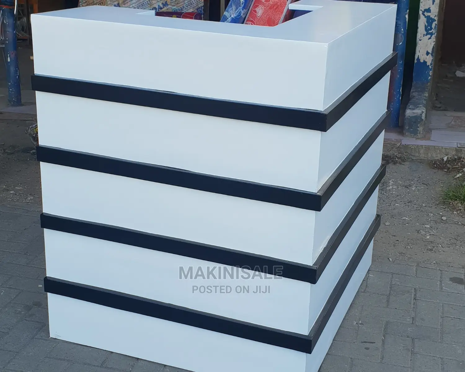 Counter Table Nzuri Sana