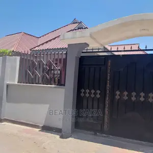 6bdrm Bungalow in Kinondoni Mahakamani for Sale