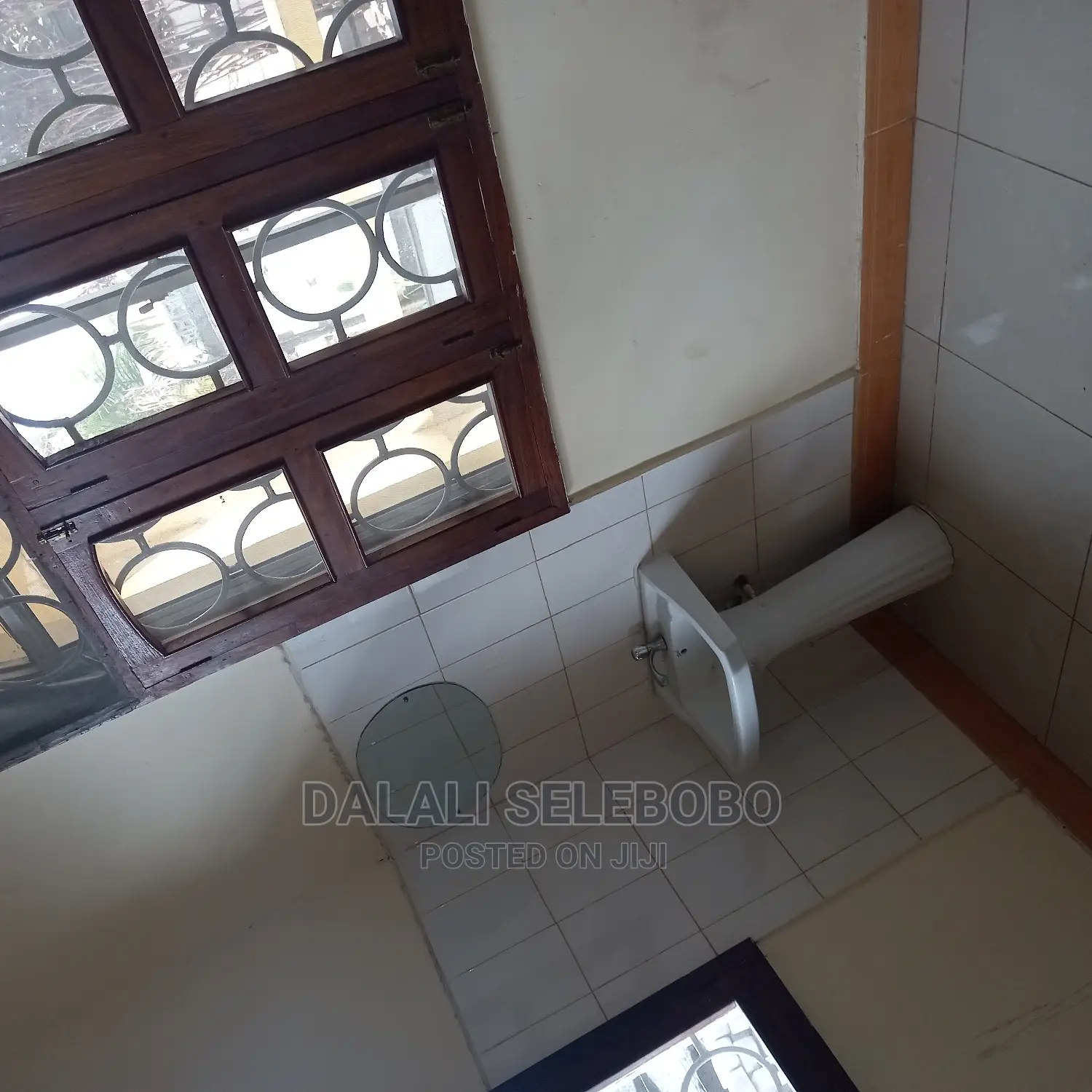 1bdrm Bungalow in Sinza Vatkani for rent