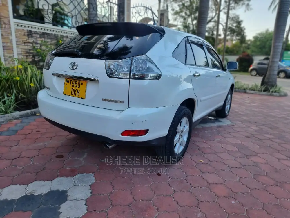 Toyota Harrier 2.4 2006 White
