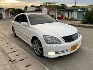Toyota Crown 2004 White