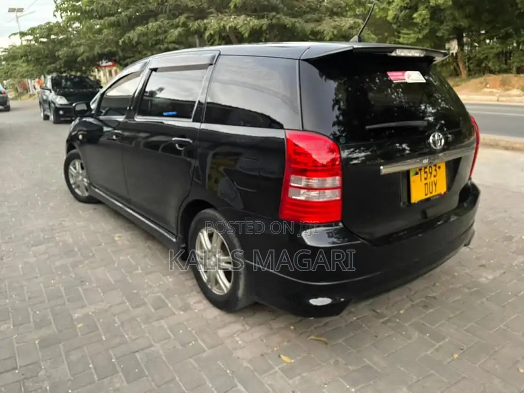 Toyota IST 2005 Black