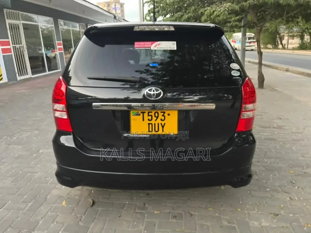 Toyota IST 2005 Black