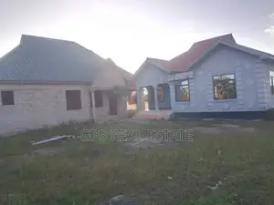 10bdrm House in Max Evarst, Ilala for Sale