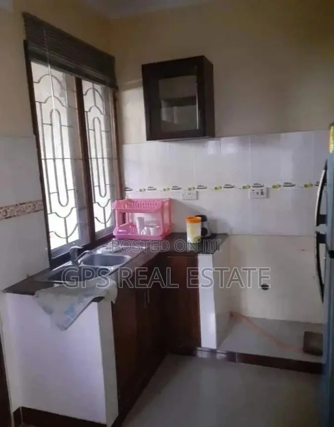 5bdrm House in Max Evarst, Kinondoni for Rent