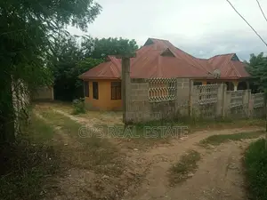 3bdrm House in Max Evarst, Kinondoni for Sale