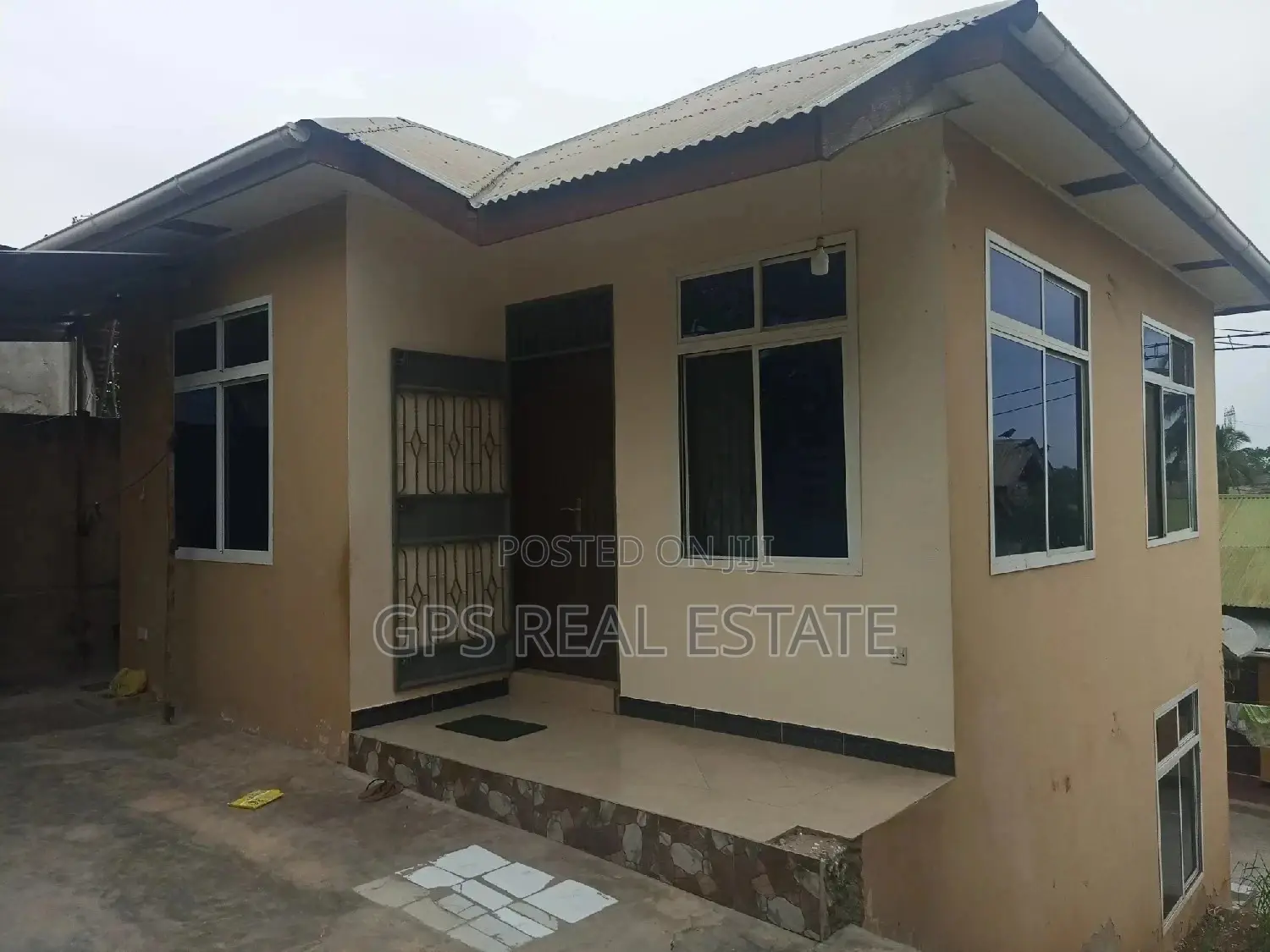 2bdrm House in Max Evarst, Kinondoni for Rent
