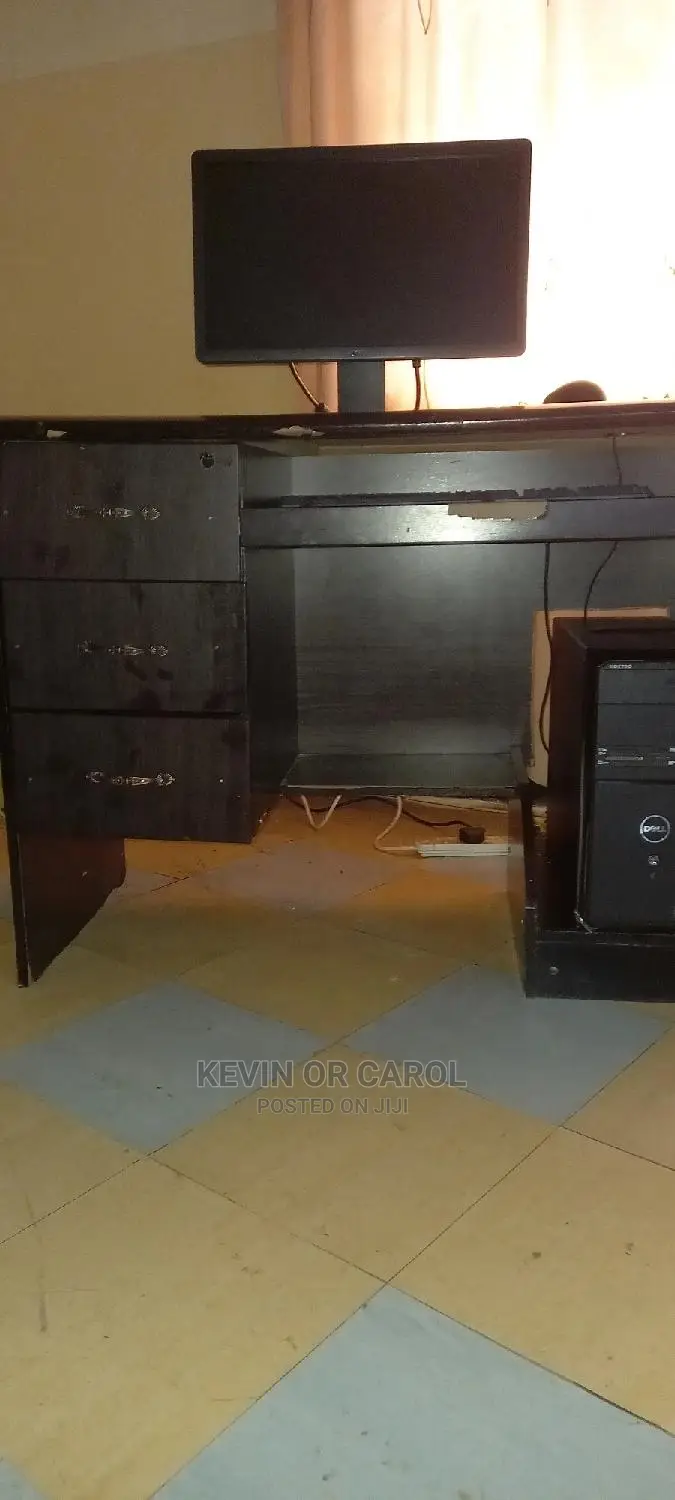 Desktop Computer Dell Vostro 3900 2GB Intel HDD 500GB