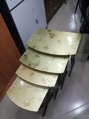 Stool Za Kisasa