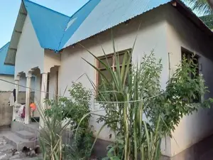 3bdrm House in Max Evarst, Temeke for Sale