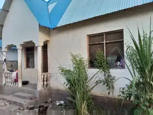 3bdrm House in Max Evarst, Temeke for Sale