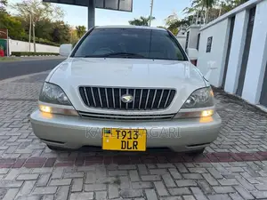 Toyota Harrier 2001