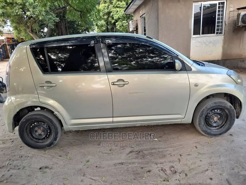 Toyota Passo 1.3 FWD 2005 Silver