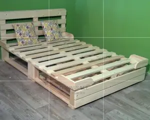 Kitanda Kizuri Sana Simple Cha Pallet