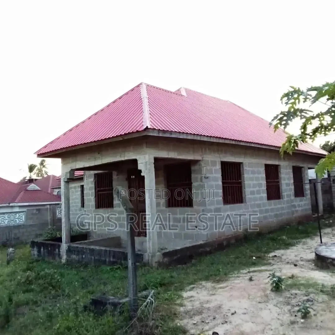 Three Bedroom House In Mbezi Makabe For Sale