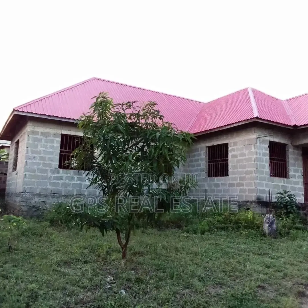 Three Bedroom House In Mbezi Makabe For Sale