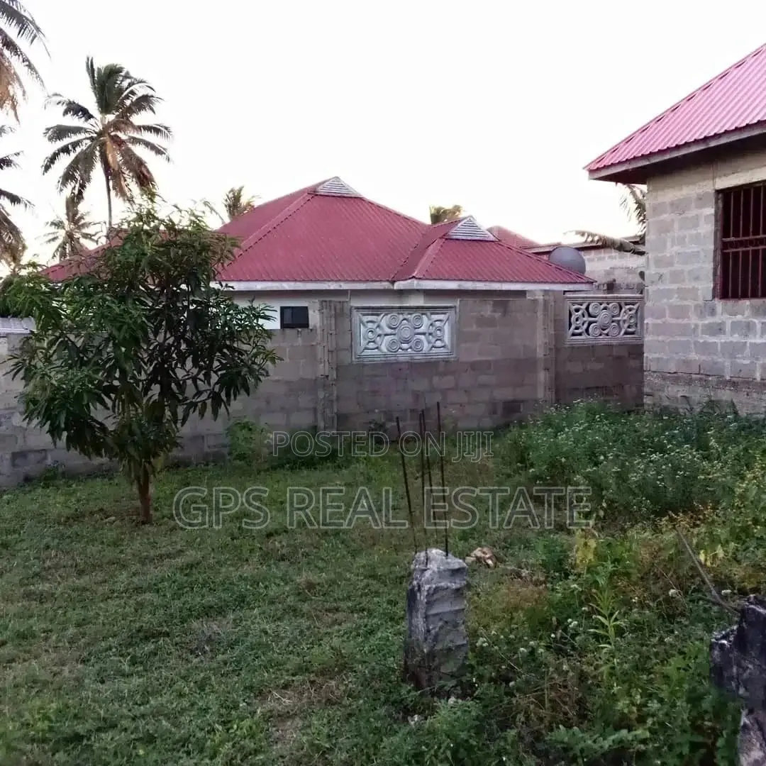 Three Bedroom House In Mbezi Makabe For Sale