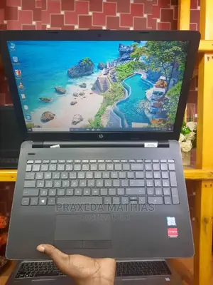 Laptop HP 15-Dw0037wm 8GB Intel Core I5 HDD 500GB