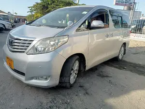 Toyota Alphard 2009 Silver